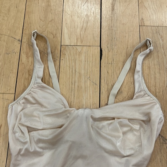 Lisanza Bodysuit Sz 3 - Picture 6 of 15